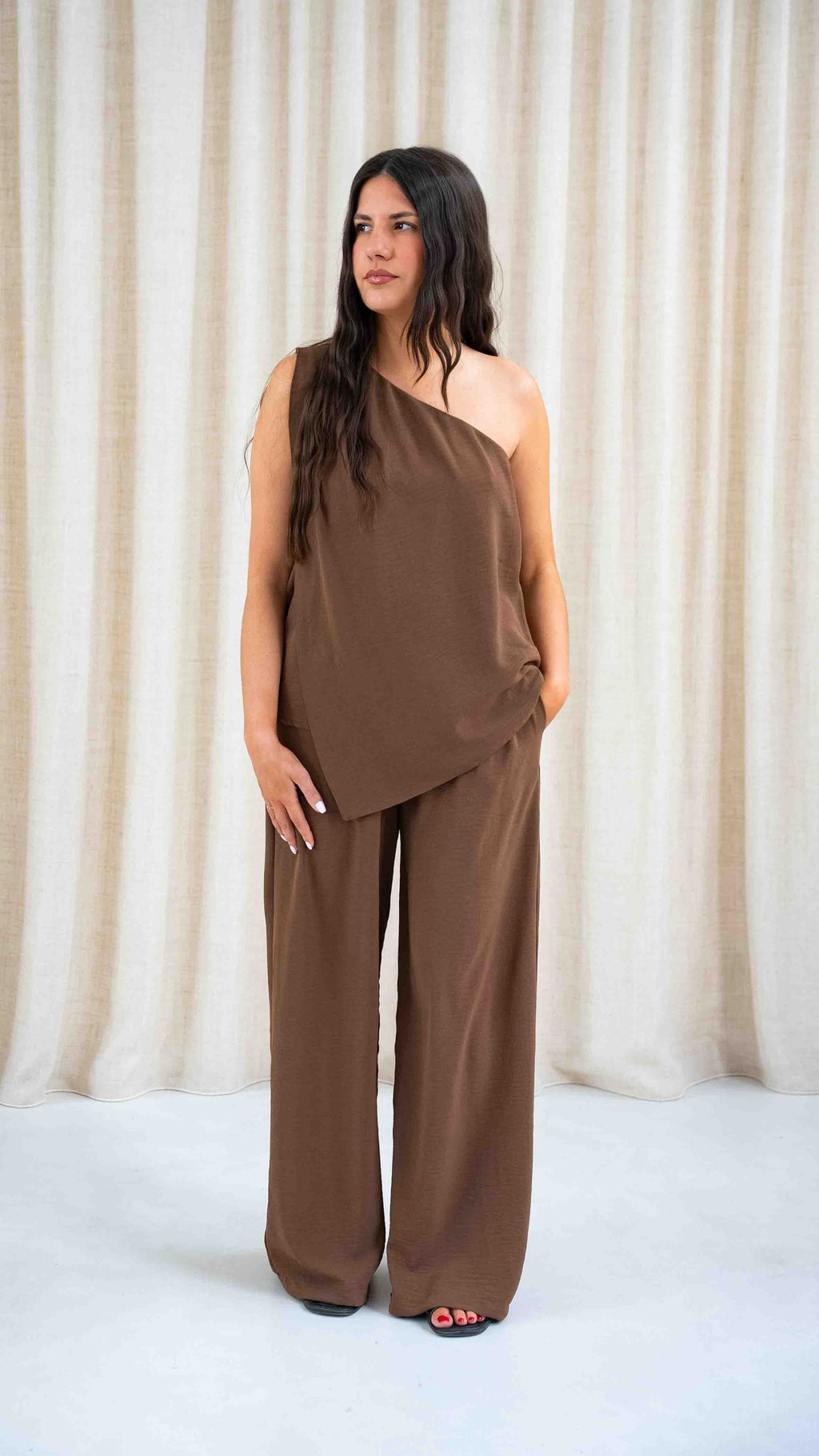 Ensemble asymétrique Isalia