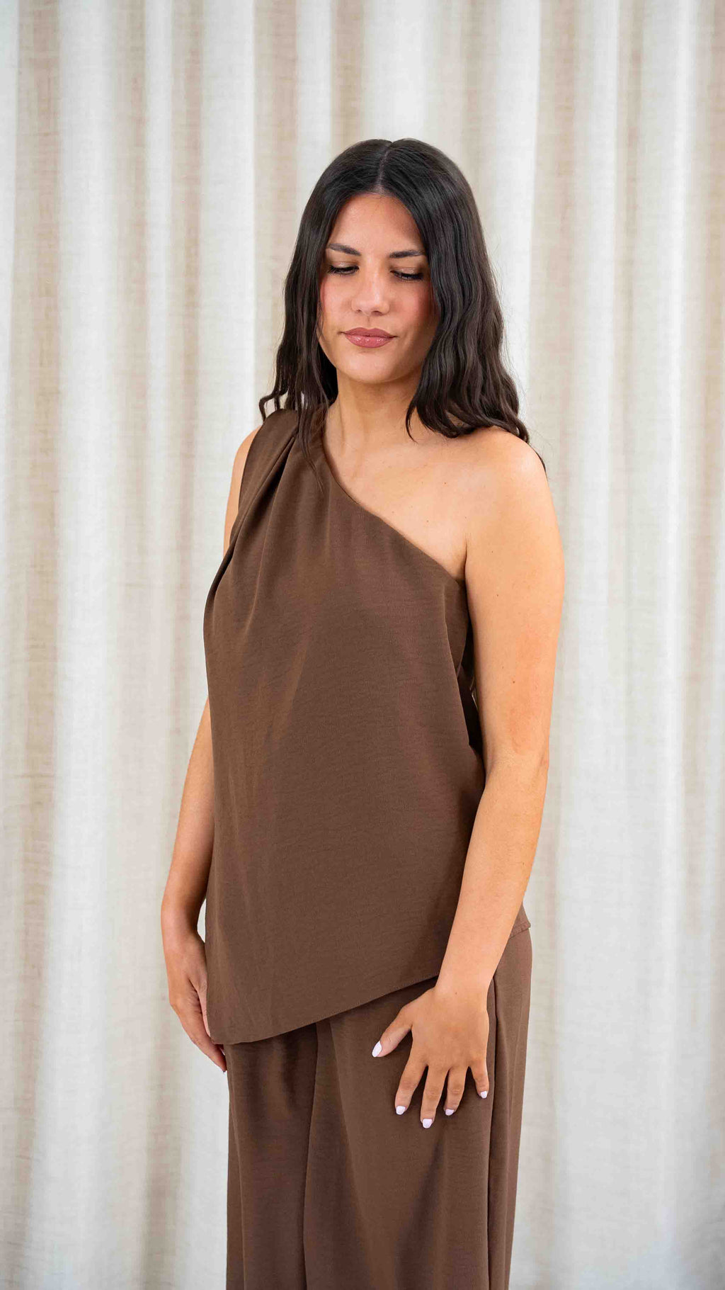 Ensemble asymétrique Isalia